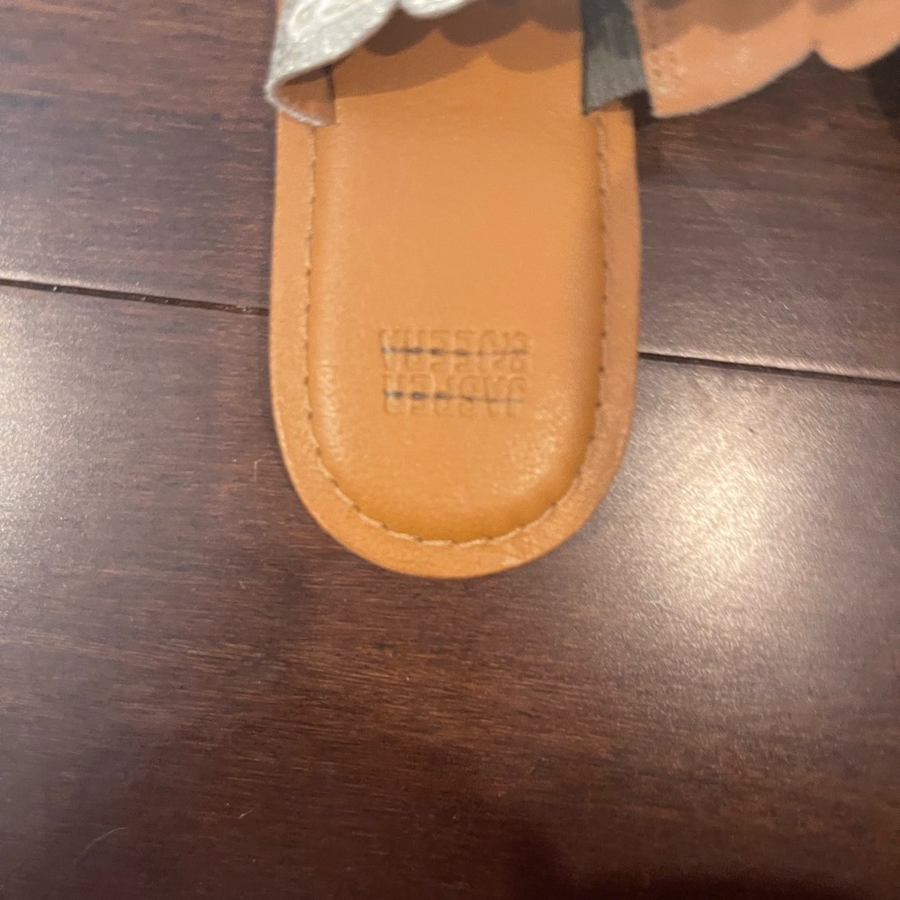 nwot nwob jasper and jeera Cream Embellished Sandals 38 - Picture 3 of 5